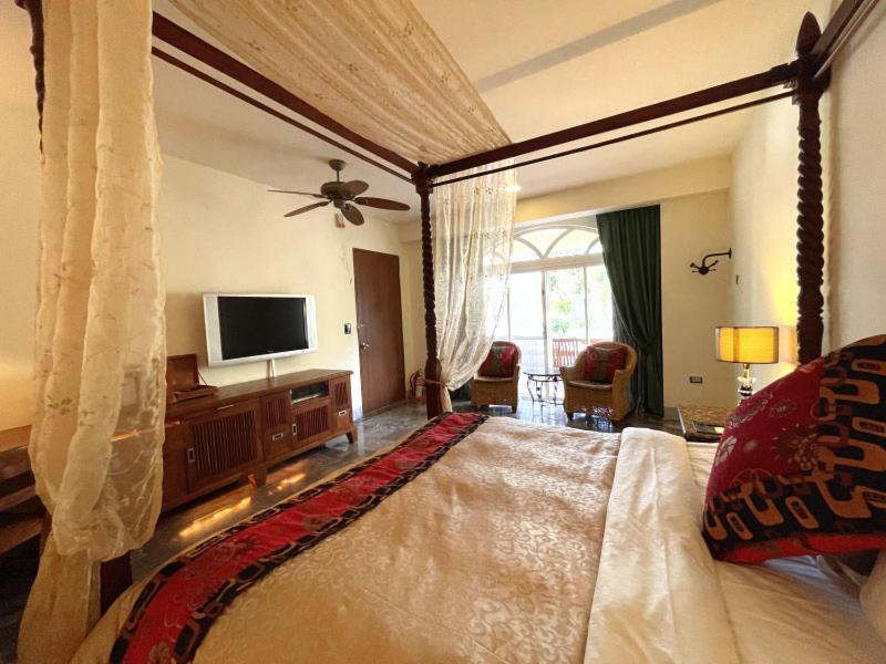 Swan Lake Villa Resort Nanwan Exterior photo